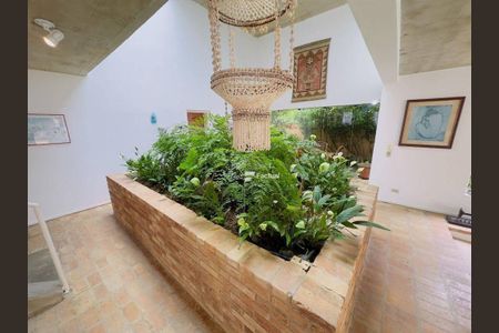 23_photo/94d200767b.e6e1c947b02cf8fb-ATLAS-49d939db-2108-4ef3-be20-d70a1c89a4b7.jpg de casa à venda com 5 quartos, 250m² em Balneario Praia do Pernambuco, Guarujá