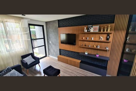 3_photo/94dce02a5f.de98b0a9734d19f8-ATLAS-dadd3d8b-af1b-4aab-a713-6d0d5e70f821.jpg de casa à venda com 3 quartos, 175m² em Butiatuvinha, Curitiba