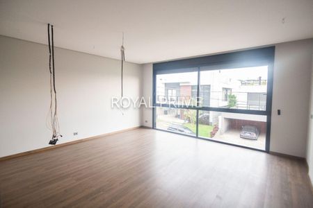 2_photo/94dce02cef.2a2e9e6a031c53c5-ATLAS-fd01b2ff-3a12-4d71-b435-8e28aeadb618.jpg de casa à venda com 3 quartos, 308m² em São Braz, Curitiba