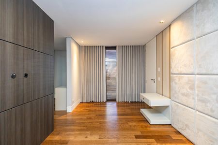 7_photo/94dce02cef.515ae2f05408b60f-ATLAS-bf5cd4f5-a85b-4fac-9b05-545eb8a77754.jpg de casa à venda com 3 quartos, 252m² em São Braz, Curitiba