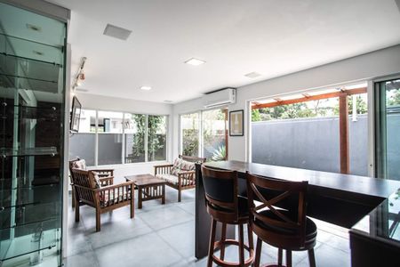 5_photo/94dce02cef.b97d65fbf44a7d84-ATLAS-24a12263-e9ff-4038-a831-e12233dc4b54.jpg de casa para alugar com 4 quartos, 229m² em São Braz, Curitiba