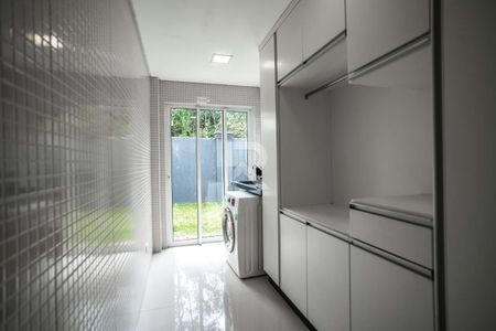 5_photo/94dce02cef.b97d65fbf44a7d84-ATLAS-2ae5a82f-8d10-4150-8719-80c2f722d1fb.jpg de casa para alugar com 4 quartos, 229m² em São Braz, Curitiba