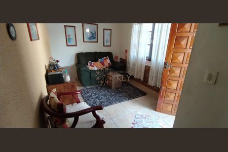 11_photo/94dce03041.f2ed236aecaa8a04-ATLAS-b1bd045a-0c9b-4e94-a75f-257dff4526a9.jpg de casa à venda com 4 quartos, 85m² em Butiatuvinha, Curitiba