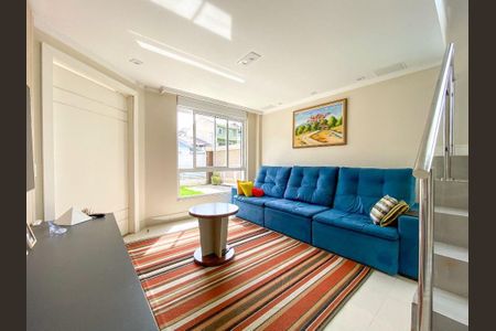 2_photo/94dce030d1.f38e38137a2159e3-ATLAS-0eafe1dc-1b98-4bde-b6d9-42c98dfc32d6.jpg de casa à venda com 3 quartos, 210m² em Butiatuvinha, Curitiba