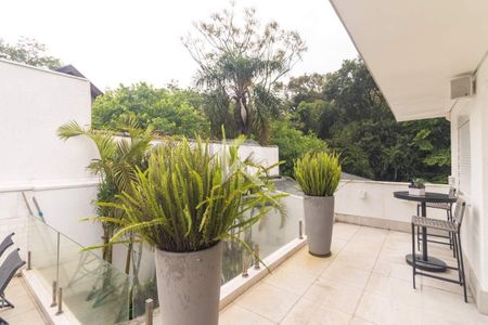 11_photo/94dce0315b.584d5d76db9ca9be-ATLAS-d01bf91c-65d3-4c39-911b-45ac15687b4f.jpg de casa à venda com 4 quartos, 306m² em Butiatuvinha, Curitiba