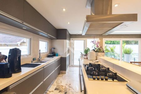 7_photo/94dce0315b.584d5d76db9ca9be-ATLAS-fa305ab7-c362-4061-a795-b36dcb4bf03a.jpg de casa à venda com 4 quartos, 306m² em Butiatuvinha, Curitiba