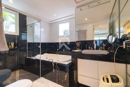 8_photo/94dce0315b.584d5d76db9ca9be-ATLAS-fb8d6186-d099-46e2-9f18-05b589b544cc.jpg de casa à venda com 4 quartos, 306m² em Butiatuvinha, Curitiba