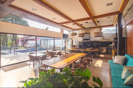 9_photo/94dce031bd.0d3c4e8473f77004-ATLAS-07d87626-680a-40f9-86d2-2e4828b4ebf8.jpg de casa à venda com 4 quartos, 778m² em Santa Felicidade, Curitiba