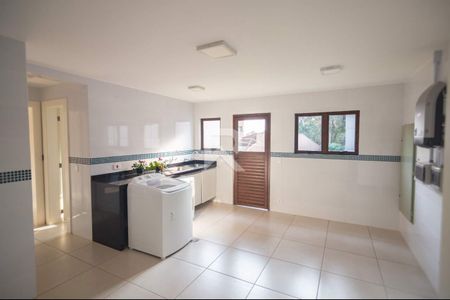 11_photo/94dce031bd.0d3c4e8473f77004-ATLAS-4343aab7-e8e1-432e-8970-48d03c080e7f.jpg de casa à venda com 4 quartos, 778m² em Santa Felicidade, Curitiba