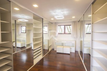 2_photo/94dce031bd.0d3c4e8473f77004-ATLAS-5c1b6bb3-37bd-4b1d-b9fa-2176e4053c6f.jpg de casa à venda com 4 quartos, 778m² em Santa Felicidade, Curitiba