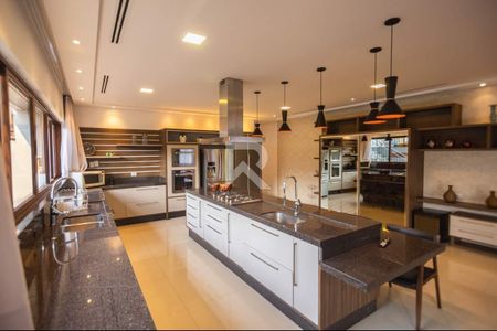 8_photo/94dce031bd.0d3c4e8473f77004-ATLAS-6df3e22a-8f7a-4340-a46a-2bcdeb326507.jpg de casa à venda com 4 quartos, 778m² em Santa Felicidade, Curitiba