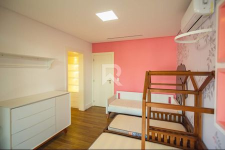 3_photo/94dce031bd.0d3c4e8473f77004-ATLAS-a6d37d55-8b9d-44c4-9f06-a5b40f203de1.jpg de casa à venda com 4 quartos, 778m² em Santa Felicidade, Curitiba