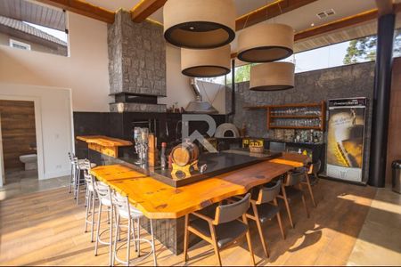 6_photo/94dce031bd.0d3c4e8473f77004-ATLAS-c5ea3a5d-d95a-4d6b-b608-853e33e0c01e.jpg de casa à venda com 4 quartos, 778m² em Santa Felicidade, Curitiba