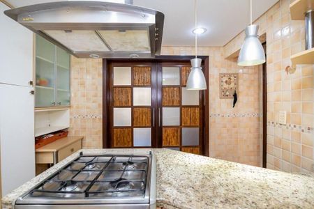 9_photo/94dce031bd.7b2f82b5c31047d5-ATLAS-0c1af664-e649-4504-9da8-73e653653c8a.jpg de casa à venda com 3 quartos, 330m² em Santa Felicidade, Curitiba