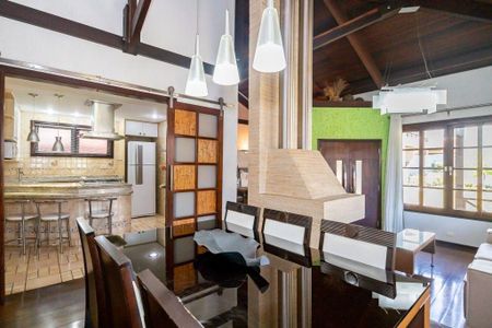 11_photo/94dce031bd.7b2f82b5c31047d5-ATLAS-eaf1174b-bf6f-403d-92e2-2715155109f3.jpg de casa à venda com 3 quartos, 330m² em Santa Felicidade, Curitiba