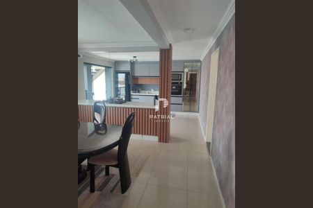 3_photo/94dce03aab.9b0e853e47463488-ATLAS-e71ae319-148a-4f6f-ad43-cd46af71f9d2.jpg de casa à venda com 5 quartos, 500m² em Butiatuvinha, Curitiba