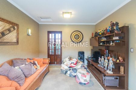 10_photo/94dce0455f.8d27b9fcb1abea0f-ATLAS-2a522916-28ba-4826-a070-e77f44f9d5d9.jpg de casa à venda com 4 quartos, 420m² em Santa Felicidade, Curitiba