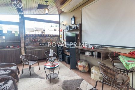 8_photo/94dce0455f.8d27b9fcb1abea0f-ATLAS-9fea82ec-b273-410b-9d8c-2e2a2e1ca5d9.jpg de casa à venda com 4 quartos, 420m² em Santa Felicidade, Curitiba