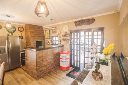 4_photo/94dce04565.be1c56eca2eb7a98-ATLAS-0f7bd86e-d141-477b-ab35-55b4d8c80fa3.jpg de casa à venda com 4 quartos, 420m² em Santa Felicidade, Curitiba