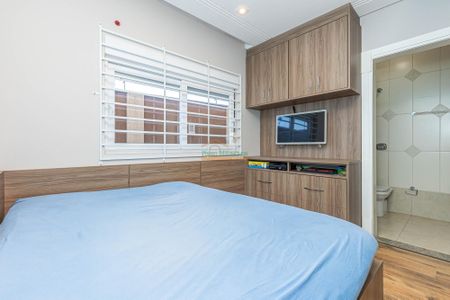 6_photo/94dce04b59.02f29140979457be-ATLAS-9fffd141-e8a0-43a2-806e-d20472a3346f.jpg de casa à venda com 3 quartos, 408m² em Butiatuvinha, Curitiba