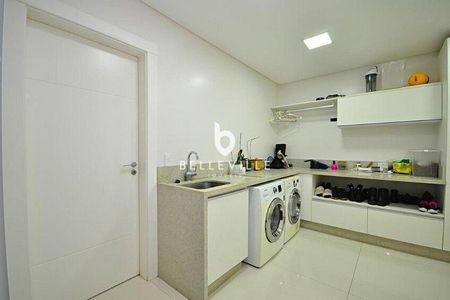 13_photo/94dce04b8b.7e32a39aa63d5365-ATLAS-52e178a5-7267-4073-8b8b-8bfbb006be83.jpg de casa à venda com 5 quartos, 590m² em Butiatuvinha, Curitiba