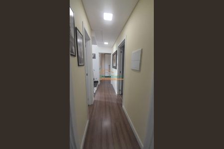 2_photo/94dce04c53.f08447aabb655a21-ATLAS-032f7c43-3e95-4ecc-b09f-5ffde2680cf3.jpg de casa à venda com 3 quartos, 200m² em Santa Felicidade, Curitiba