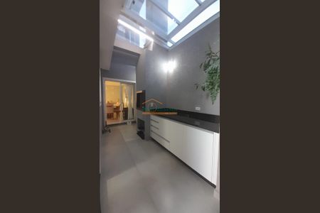 11_photo/94dce04c53.f08447aabb655a21-ATLAS-28e7d42e-c70b-448d-b7c9-10ef7b83a22e.jpg de casa à venda com 3 quartos, 200m² em Santa Felicidade, Curitiba