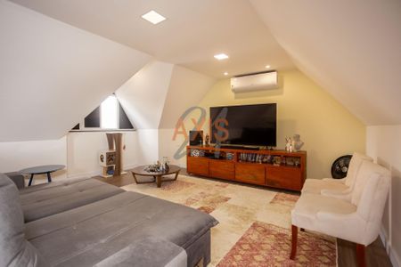 8_photo/94dce04c53.f0ecc906b832f777-ATLAS-36300fd4-bada-4d67-a914-b7fabc0bdb1f.jpg de casa à venda com 3 quartos, 184m² em Santa Felicidade, Curitiba