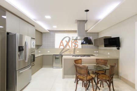 6_photo/94dce04c79.eb4747a7722cd593-ATLAS-4fcd7359-fa29-4f10-bc5d-8cc29ad687ee.jpg de casa à venda com 4 quartos, 590m² em Butiatuvinha, Curitiba