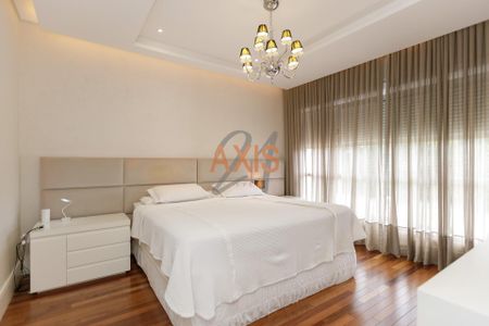 4_photo/94dce04c79.eb4747a7722cd593-ATLAS-b1d19bb4-32fa-4900-8a0b-c950a068f680.jpg de casa à venda com 4 quartos, 590m² em Butiatuvinha, Curitiba