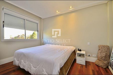 43_photo/94dce04c79.eb4747a7722cd593-ATLAS-f90e9154-c072-4a5e-bd9c-eccdd3b47d7f.jpg de casa à venda com 4 quartos, 590m² em Butiatuvinha, Curitiba