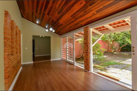 12_photo/94dce04c8d.32b376f14b665ac4-ATLAS-2770dce9-b45d-49d7-89df-fadb9c6626e7.jpg de casa à venda com 4 quartos, 220m² em Butiatuvinha, Curitiba