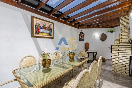 8_photo/94dce04d0d.04a823dc9d4d949a-ATLAS-4cd5f077-8fe7-4f9e-8688-2ddc93c2106b.jpg de casa à venda com 3 quartos, 325m² em Santa Felicidade, Curitiba