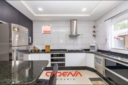 8_photo/94dce04d23.be1c56eca2eb7a98-ATLAS-5efcbcf2-2542-4018-a196-6fa2ef68d8a6.jpg de casa para alugar com 3 quartos, 307m² em Santa Felicidade, Curitiba