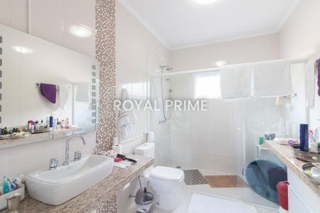 11_photo/94dce04d73.1aa5b8f538f3adaf-ATLAS-3c7601b8-e98d-40a0-b6c8-ace927ea1fe6.jpg de casa à venda com 3 quartos, 321m² em Santa Felicidade, Curitiba