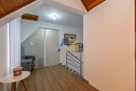 5_photo/94dce04da7.3714cccd63f8fe2d-ATLAS-23d6f241-c56e-4aea-a548-d0f1a07b9492.jpg de casa à venda com 3 quartos, 323m² em Santa Felicidade, Curitiba