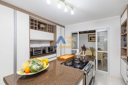 7_photo/94dce04da7.3714cccd63f8fe2d-ATLAS-d687dcb9-c68b-4ab9-b732-daef0500e67a.jpg de casa à venda com 3 quartos, 323m² em Santa Felicidade, Curitiba