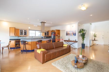 8_photo/94dce04dd5.e8a0ff3923ec2af0-ATLAS-76f8c1ca-2def-4a8e-a058-8d173b5c0ab6.jpg de casa à venda com 3 quartos, 250m² em Santa Felicidade, Curitiba