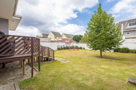 26_photo/94dce04dd5.e8a0ff3923ec2af0-ATLAS-93e040b7-fd12-4e1e-a2ca-fa3a7248df38.jpg de casa à venda com 3 quartos, 250m² em Santa Felicidade, Curitiba