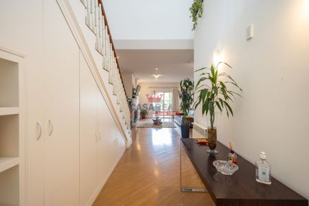 5_photo/94dce04dd5.e8a0ff3923ec2af0-ATLAS-a7d8fb93-a28e-4f63-a45b-ab5a887a35d5.jpg de casa à venda com 3 quartos, 250m² em Santa Felicidade, Curitiba