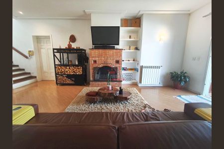 9_photo/94dce04dd5.e8a0ff3923ec2af0-ATLAS-d48f3480-9baf-4df5-81db-1838e18f491e.jpg de casa à venda com 3 quartos, 250m² em Santa Felicidade, Curitiba