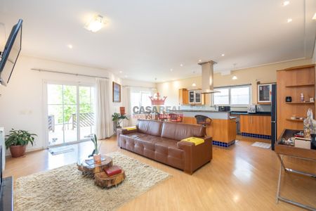 7_photo/94dce04dd5.e8a0ff3923ec2af0-ATLAS-fa2fafe9-4356-47ac-baf3-de217c713cb3.jpg de casa à venda com 3 quartos, 250m² em Santa Felicidade, Curitiba