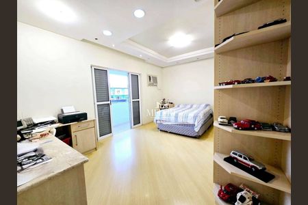 11_photo/94dce04e03.a6f2120c715e6f27-ATLAS-55c0a9cb-e545-4a5c-a2d0-d433888a389d.jpg de casa à venda com 4 quartos, 700m² em Santa Felicidade, Curitiba