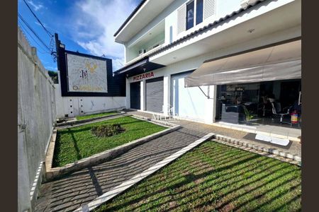 2_photo/94dce04e03.a6f2120c715e6f27-ATLAS-8d5add7e-7266-4325-ae3b-4f8eff6cd827.jpg de casa à venda com 4 quartos, 700m² em Santa Felicidade, Curitiba