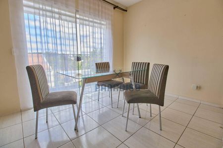 7_photo/94dce04e1f.41d999924f8b3a2a-ATLAS-0db29b19-3da0-48c7-814b-63d736862f68.jpg de casa à venda com 3 quartos, 194m² em Santa Felicidade, Curitiba