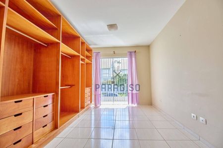 12_photo/94dce04e1f.41d999924f8b3a2a-ATLAS-b77a250a-7be5-469c-8032-47aabe4dcfa1.jpg de casa à venda com 3 quartos, 194m² em Santa Felicidade, Curitiba