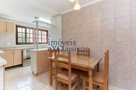 4_photo/94dce04f99.d6d0f4489e8b78ab-ATLAS-d4de94c4-e6ad-4707-8d3d-83d31372d202.jpg de casa à venda com 3 quartos, 147m² em Santa Felicidade, Curitiba