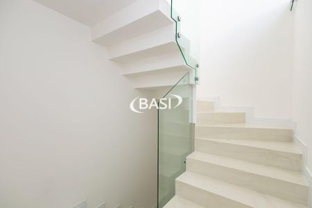 9_photo/94dce04faf.45d55d1d60490dcf-ATLAS-86b3dcc1-685e-46a7-868a-983abb4eb55c.jpg de casa à venda com 3 quartos, 139m² em Santa Felicidade, Curitiba