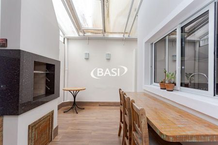 8_photo/94dce04fdf.5a3aa859b6edbdf9-ATLAS-25735448-d11e-4949-b6bb-0edf0e8f6ff4.jpg de casa à venda com 3 quartos, 150m² em Santa Felicidade, Curitiba