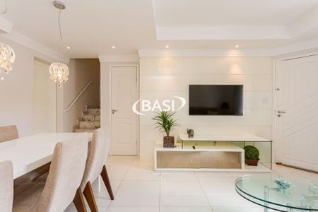 13_photo/94dce04fdf.5a3aa859b6edbdf9-ATLAS-87dccea1-503f-4b15-b335-46ba4652dc17.jpg de casa à venda com 3 quartos, 150m² em Santa Felicidade, Curitiba